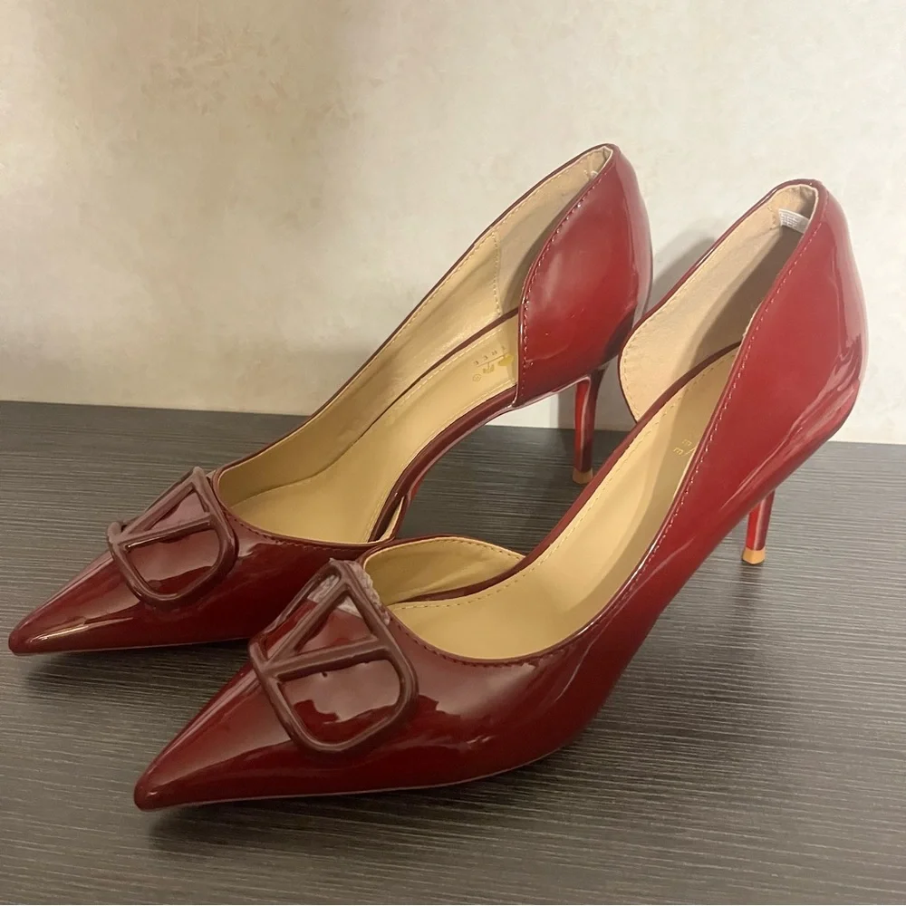 Seven Big Tree Burgundy patent‎ leather pumps